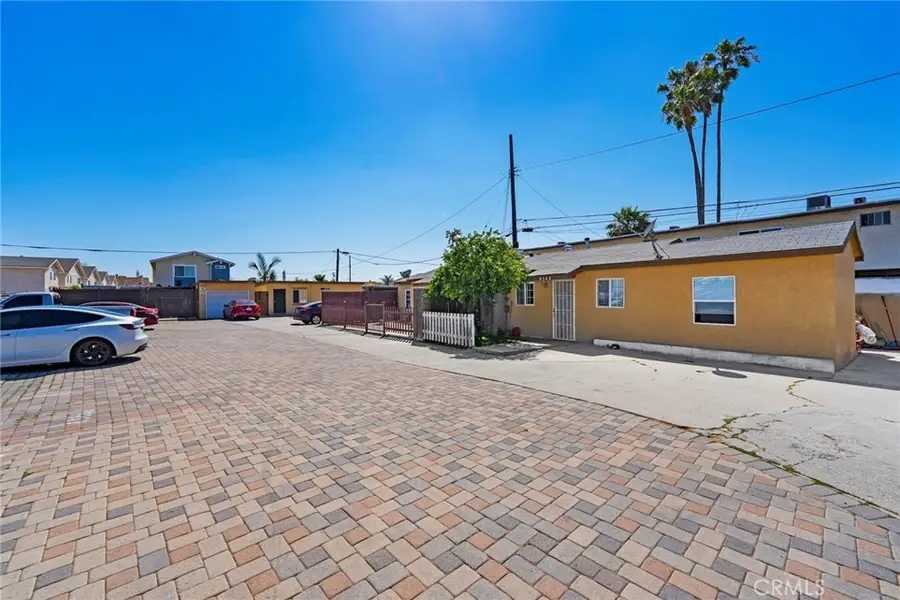 8564 Artesia, Bellflower, CA 90706 - #2