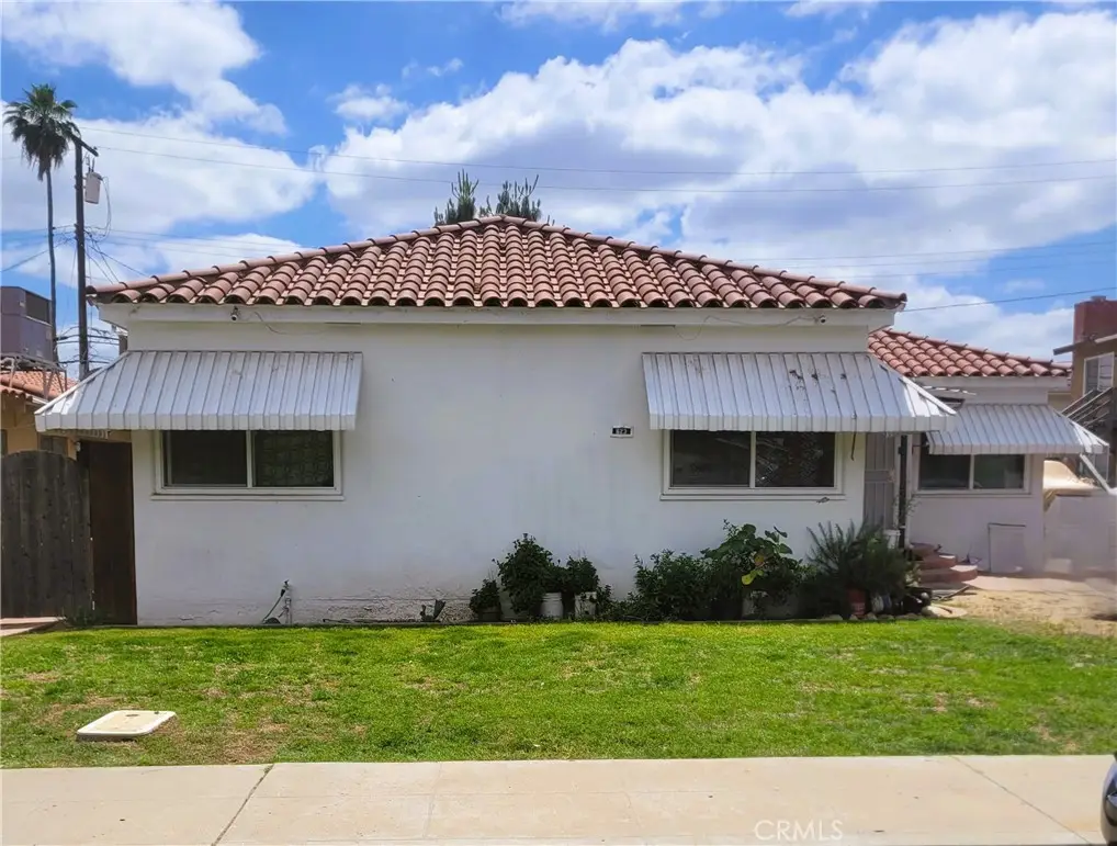 623 W Hedges Avenue, Fresno, CA 93728 - #1