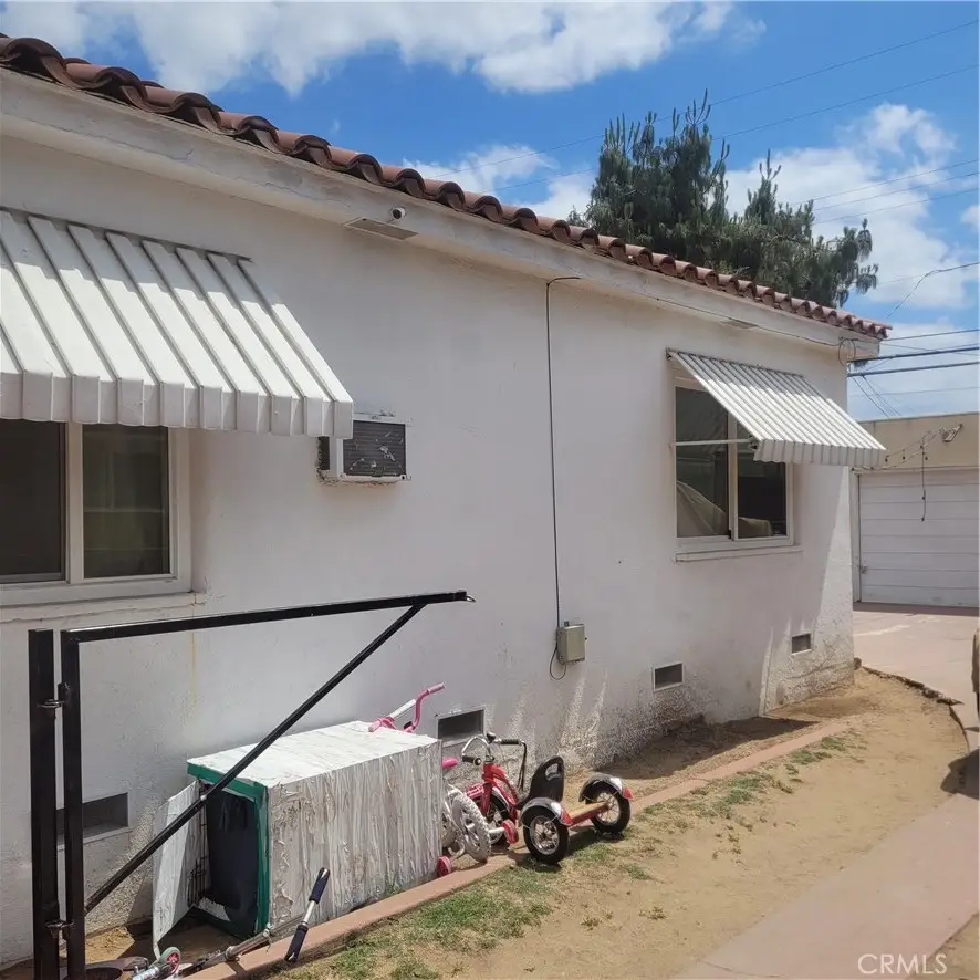 623 W Hedges Avenue, Fresno, CA 93728 - #3