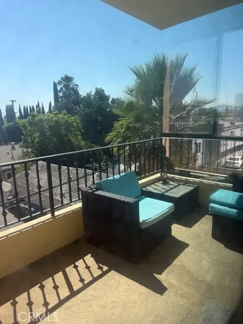 6938 Laurel Canyon, North Hollywood, CA 91605