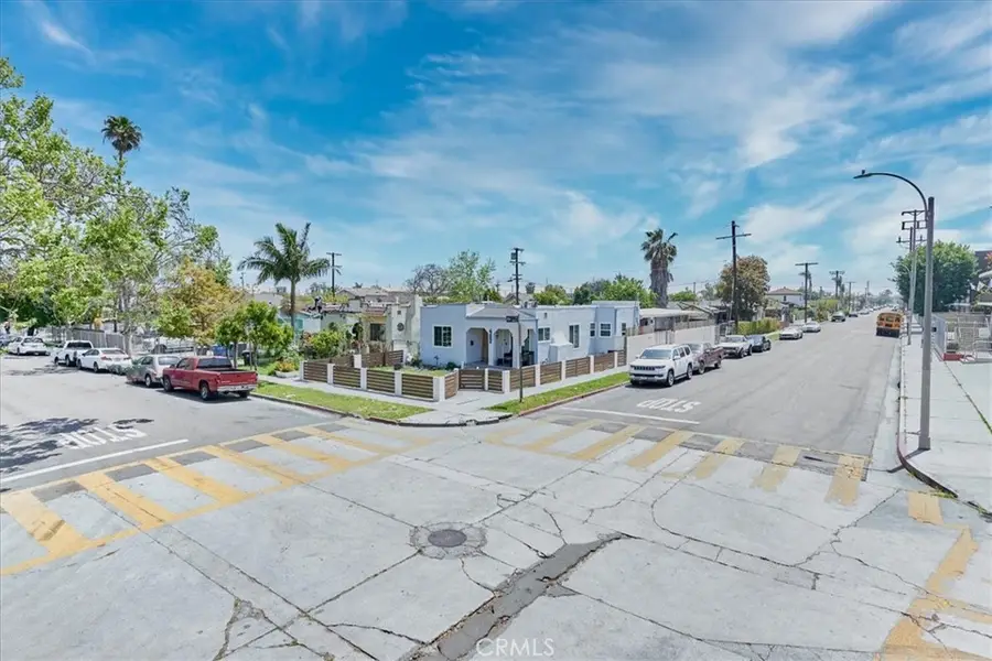 402 E 93rd Street, Los Angeles, CA 90003 - #2