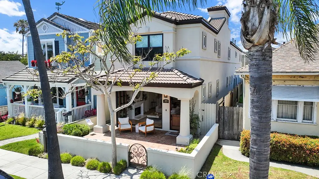 209 6th, Seal Beach, CA 90740 - #1