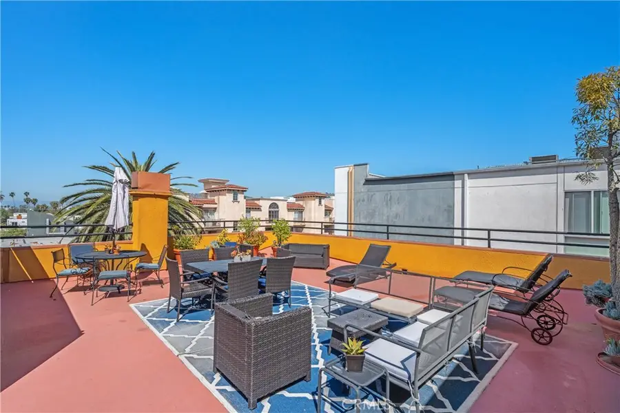828 N Hudson Avenue #106, Los Angeles, CA 90038 - #2