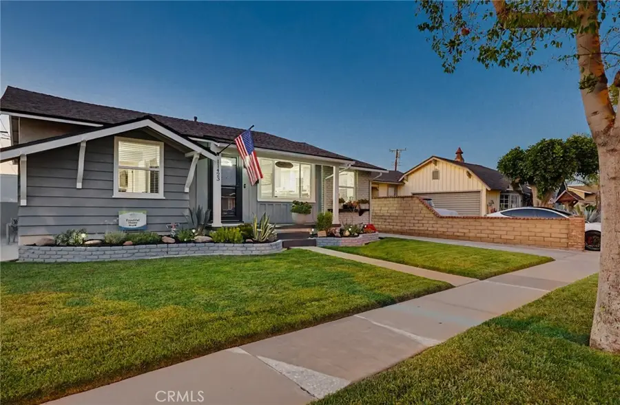 11423 213th, Lakewood, CA 90715 - #2