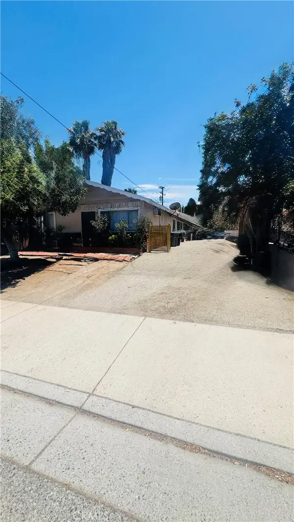 1106 E 7th, Corona, CA 92879
