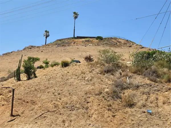 5623 Golden West Ave, Jurupa Valley, CA 92509