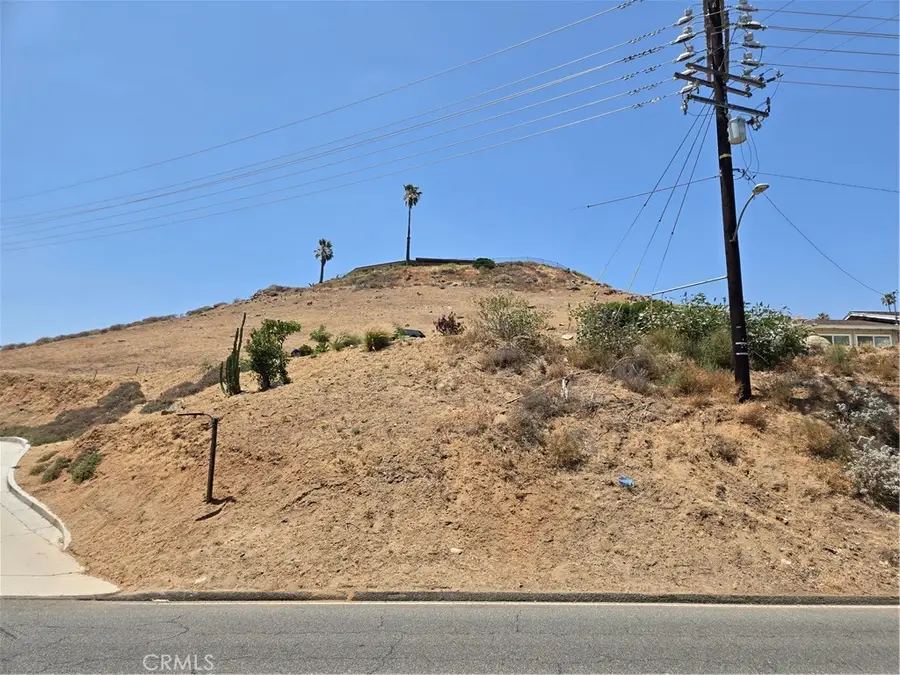 5623 Golden West Ave, Jurupa Valley, CA 92509 - #2