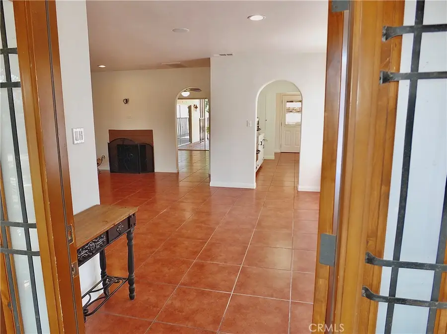 6336 California Avenue, Long Beach, CA 90805 - #3