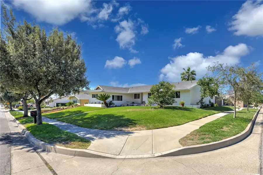 1629 Sumner, Claremont, CA 91711 - #3