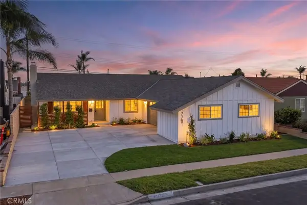 17781 Flintstone Lane, Huntington Beach, CA 92647