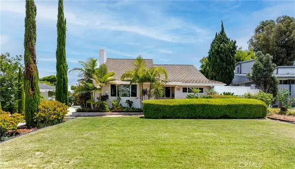 3822 S Cloverdale Avenue, Los Angeles, CA 90008