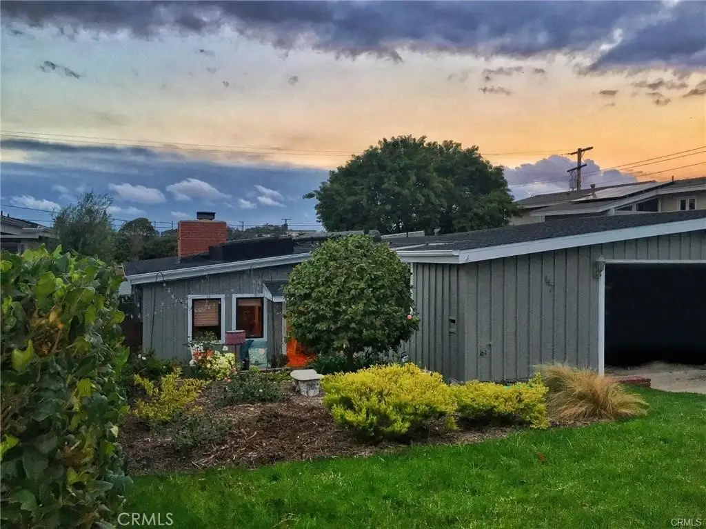 447 Avenue E, Redondo Beach, CA 90277 - Image #1