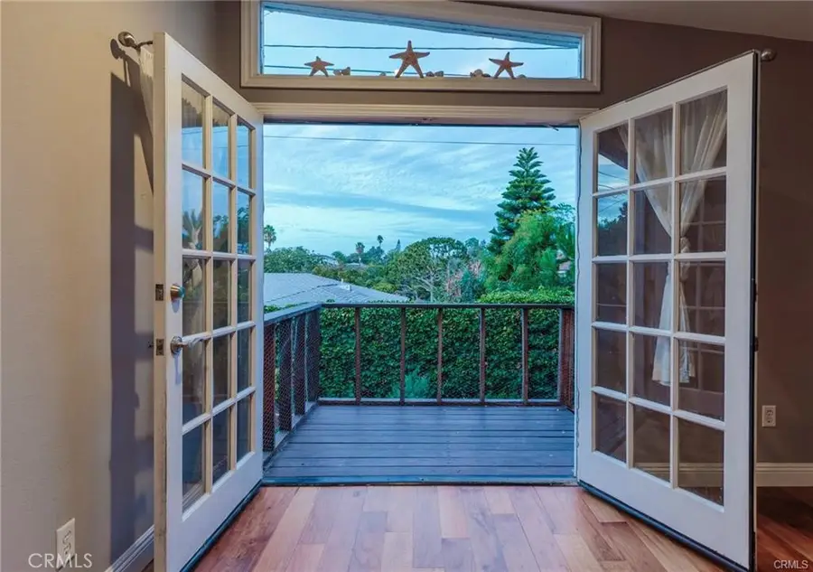 447 Avenue E, Redondo Beach, CA 90277 - Image #3