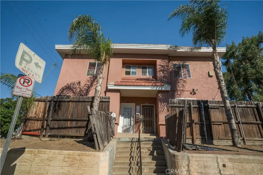 902 S Mesa Street, San Pedro, CA 90731 - Image #2