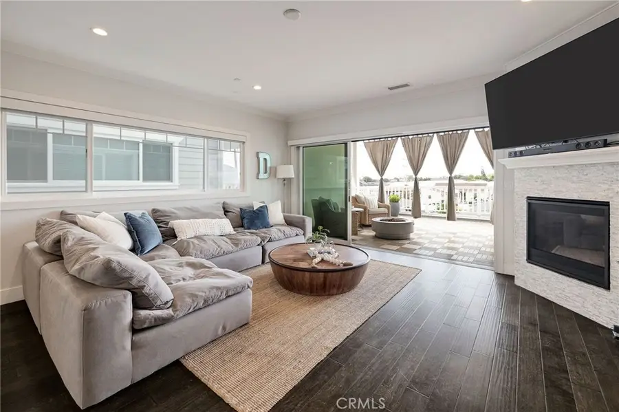 17508 Van Ness Avenue, Torrance, CA 90504 - Image #2