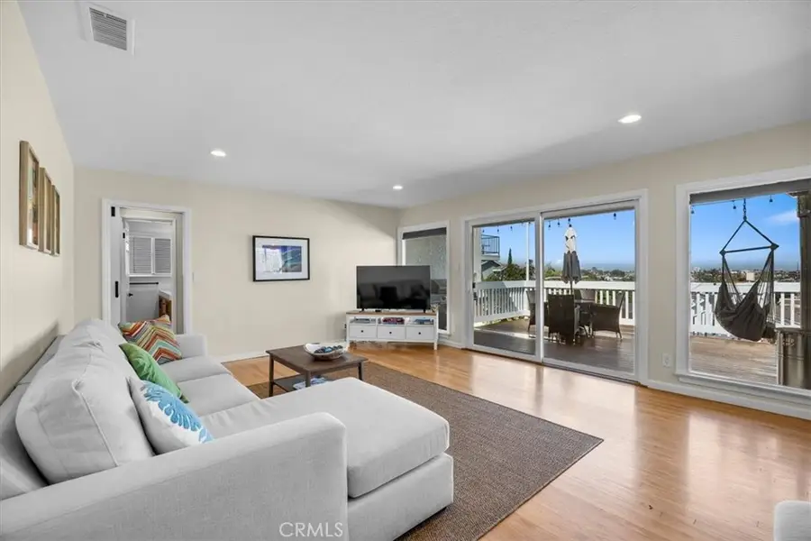 2407 Ripley Avenue, Redondo Beach, CA 90278 - #2