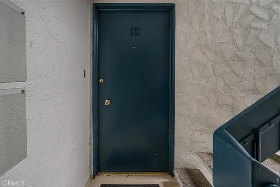 635 S Prospect #102, Redondo Beach, CA 90277 - Image #2