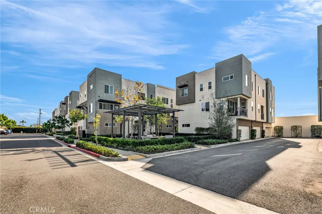 318 Bridgewater #5, Gardena, CA 90247 - Image #1