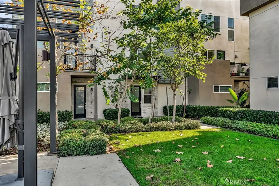 318 Bridgewater #5, Gardena, CA 90247 - Image #2