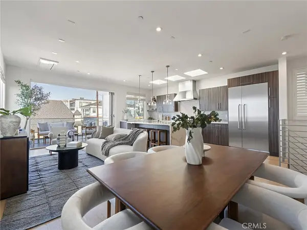 320 35th Street, Manhattan Beach, CA 90266