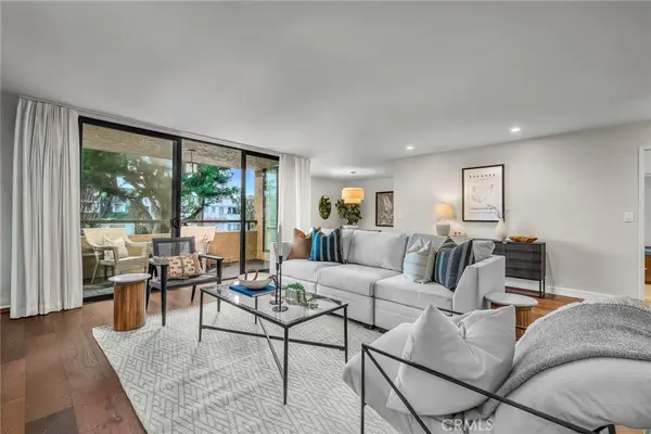 2538 104 E 2nd Street #104, Long Beach, CA 90803