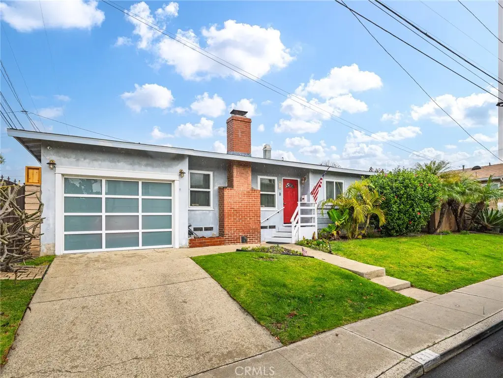 211 E Pine Avenue, El Segundo, CA 90245 - #1