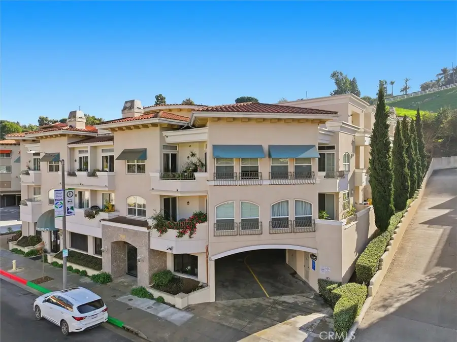 901 Deep Valley Drive #106, Rolling Hills Estates, CA 90274 - Image #2