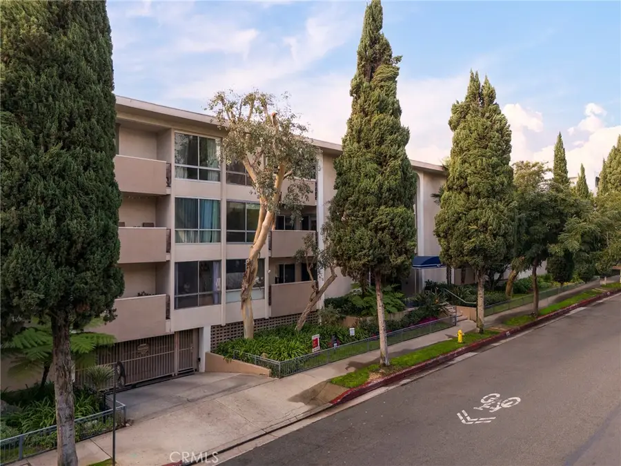 927 N Kings Road #118, Los Angeles, CA 90069 - #3