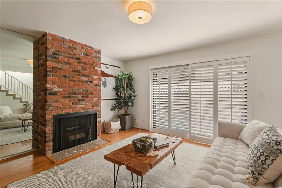 7061 Kester #C, Van Nuys, CA 91405 - Image #3