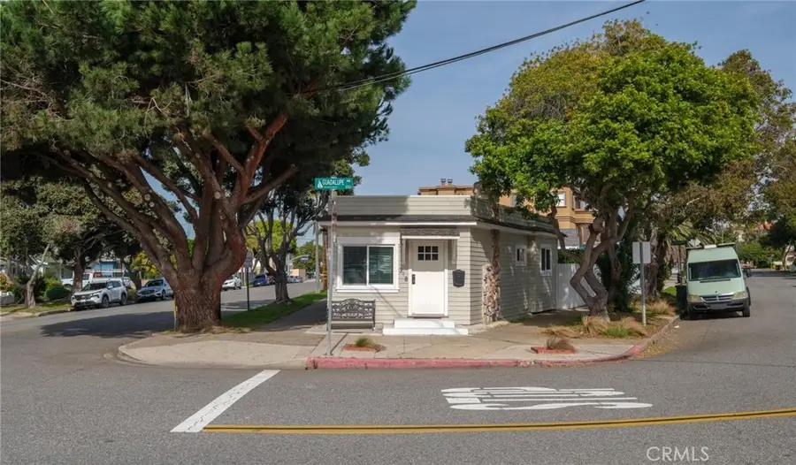 318 S Francisca Avenue, Redondo Beach, CA 90277 - Image #2