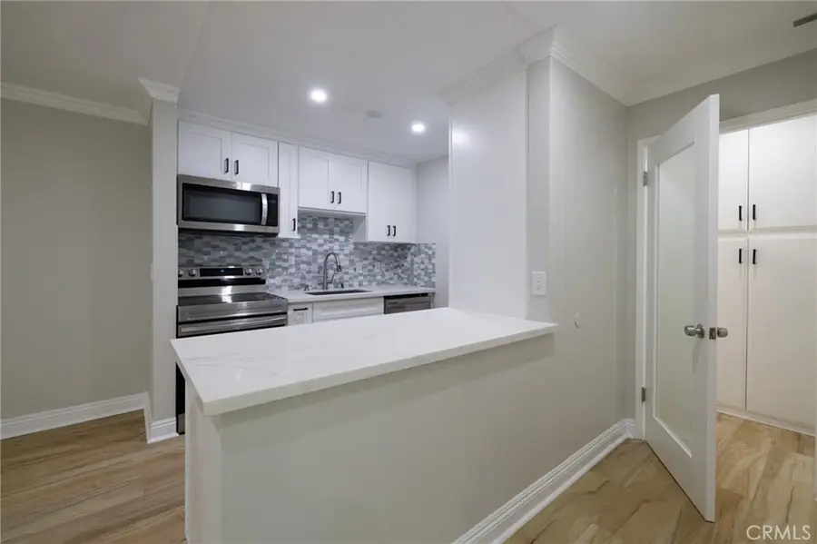 802 Camino Real #206, Redondo Beach, CA 90277 - #3