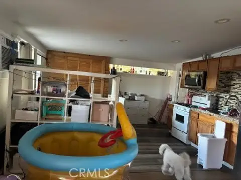 12966 Crowley, Arleta, CA 91331 - Image #3