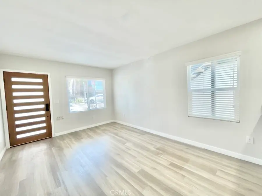 825 Manhattan, Hermosa Beach, CA 90254 - Image #2