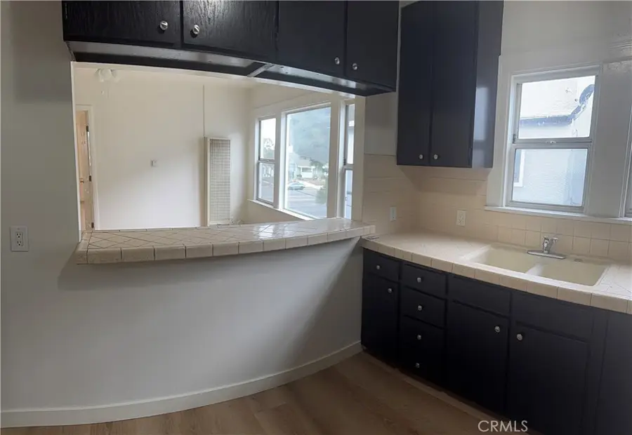 1307 W Martin Luther King Jr Boulevard, Los Angeles, CA 90037 - Image #2