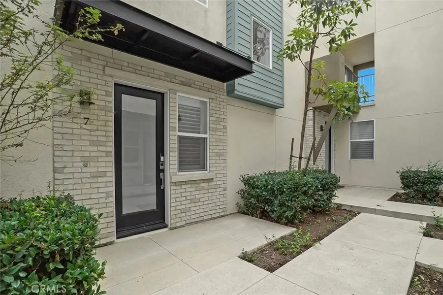 318 Bridgewater #7, Gardena, CA 90247 - Image #2