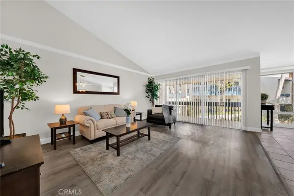 902 Camino Real #208, Redondo Beach, CA 90277