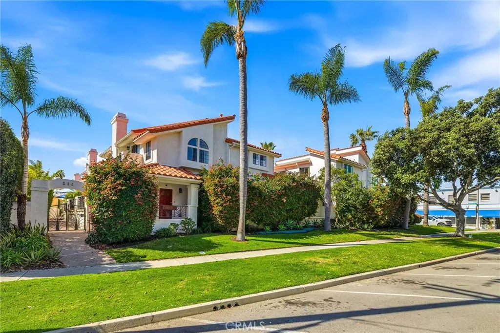 231 N Broadway #3, Redondo Beach, CA 90277 - #1