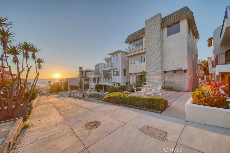 229 7th Street, Manhattan Beach, CA 90266 - #2