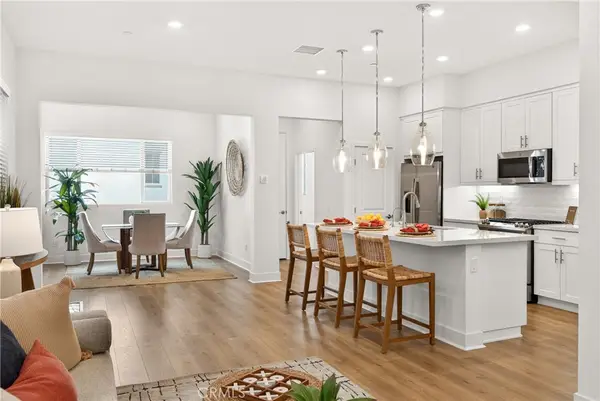 1682 W Lexington Lane, San Pedro, CA 90732