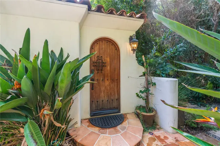 1240 N Olive Drive, Los Angeles, CA 90069 - #2