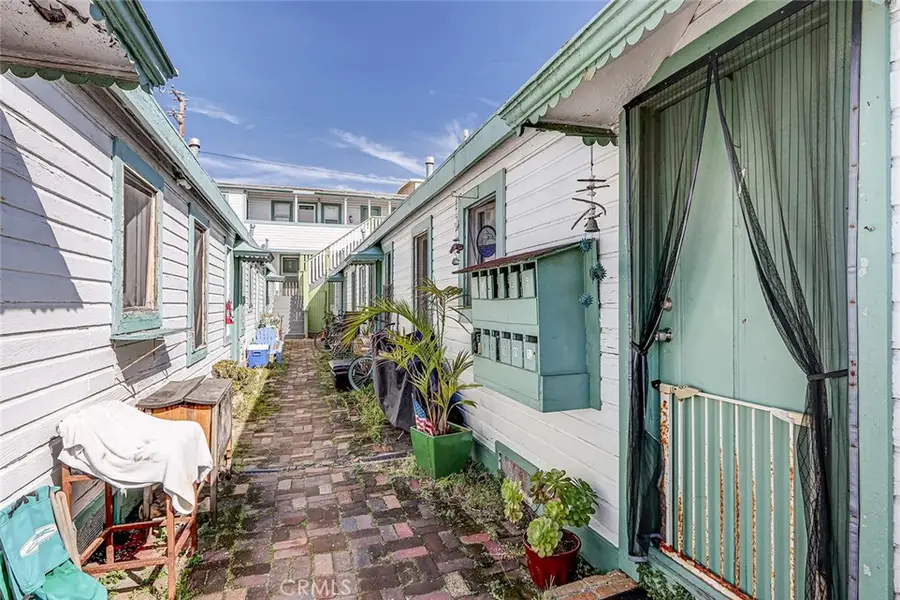 712 Manhattan Avenue, Hermosa Beach, CA 90254 - #3