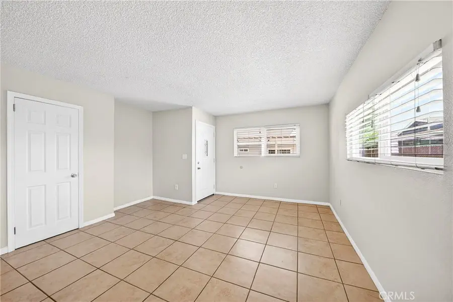 16527 Vine Street, Hesperia, CA 92345 - #2