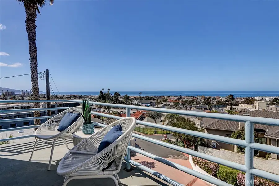 867 Aubrey Court #2, Hermosa Beach, CA 90254 - #3