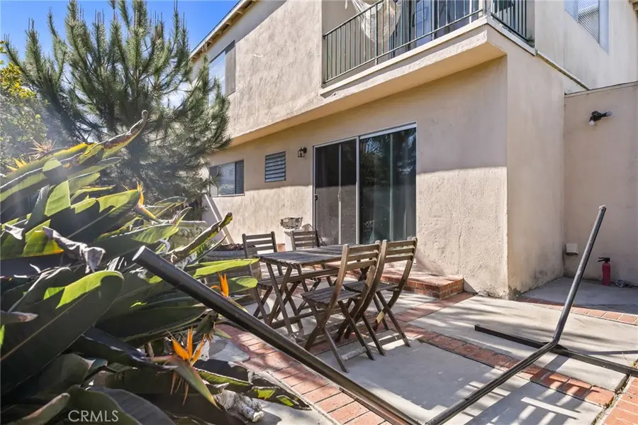 3017 4th, Santa Monica, CA 90405 - #3