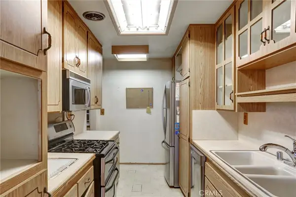 6405 Green Valley Circle #203, Culver City, CA 90230