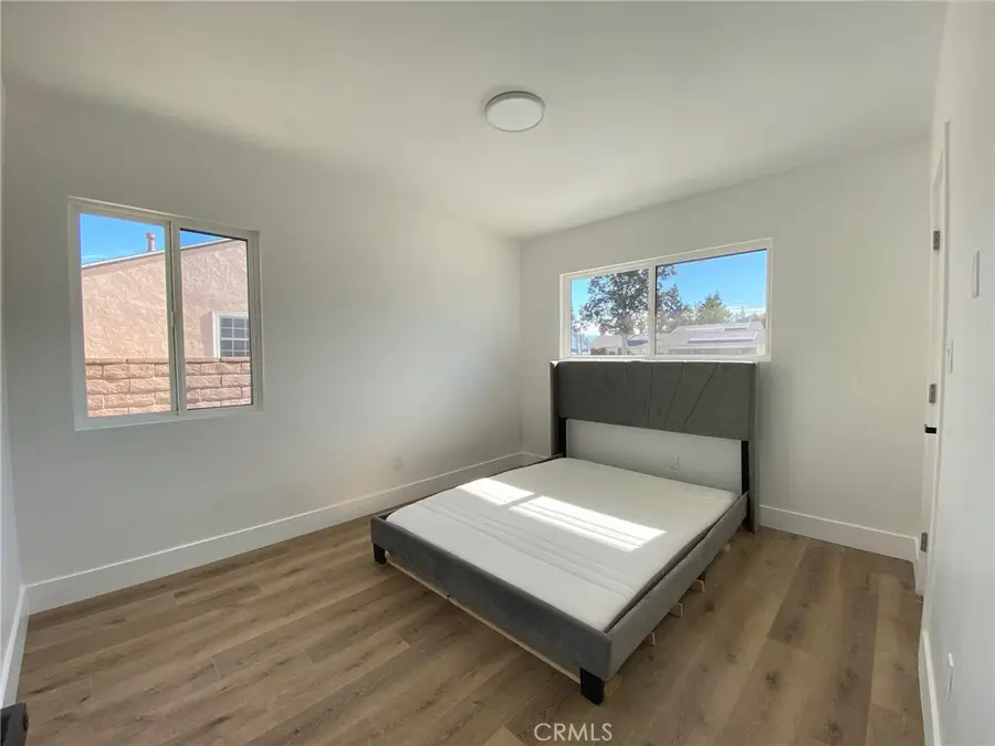 8045 Darby, Reseda, CA 91335 - #3