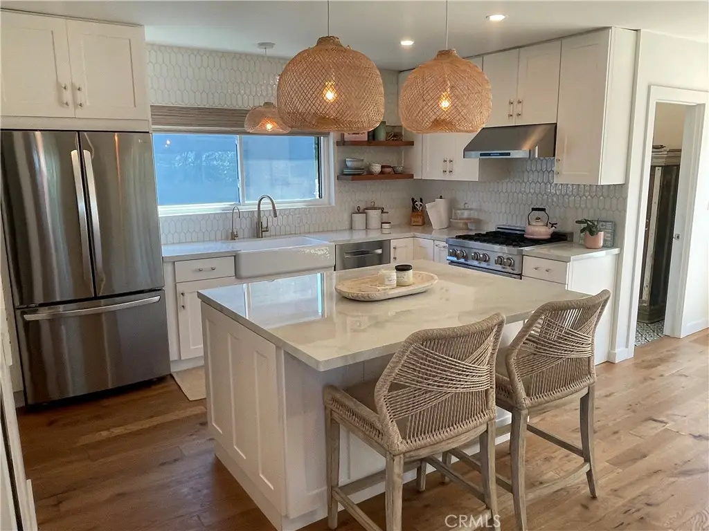 1002 3rd St, Hermosa Beach, CA 90254 - #1