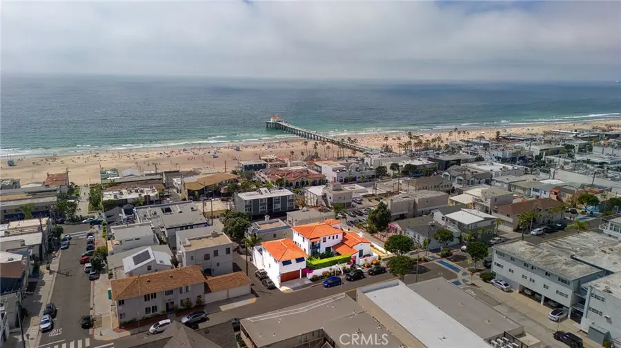 921 Highland Avenue, Manhattan Beach, CA 90266 - #2