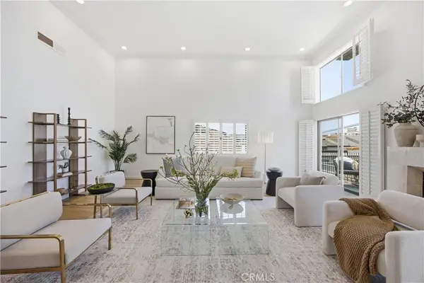 11737 Darlington Ave #305, Los Angeles, CA 90049
