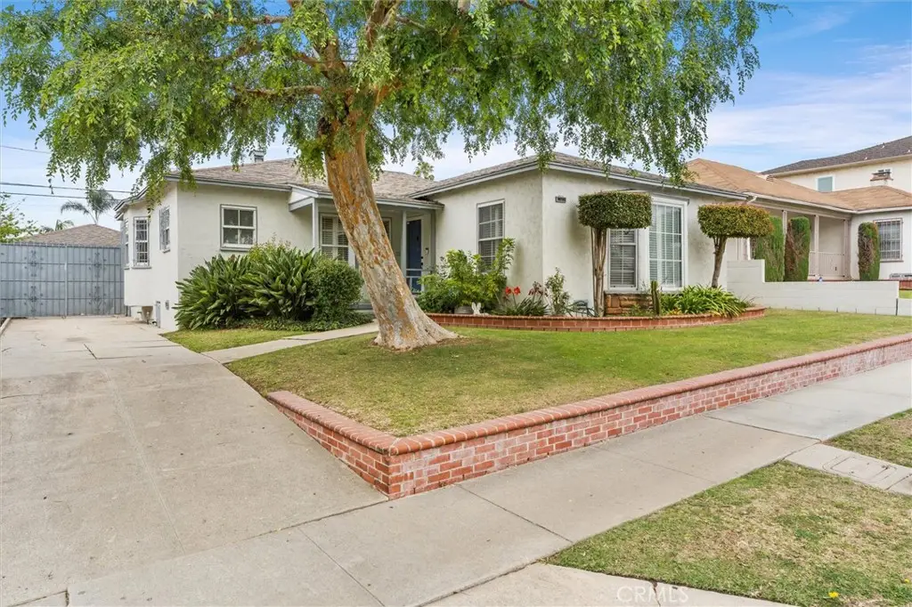 10233 S 3rd Avenue, Inglewood, CA 90303 - #1